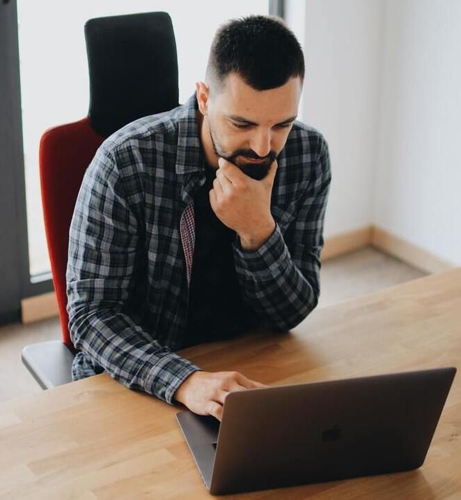 Man Pondering Article Spinning